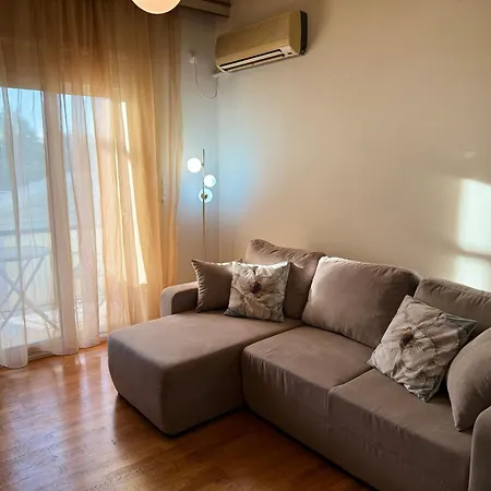 Cozy With Acropolis View Apartment *