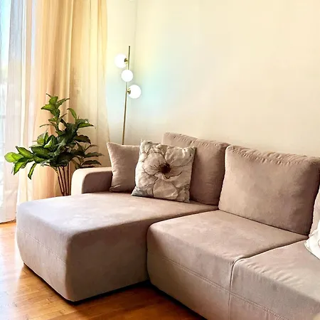 Cozy With Acropolis View Apartment *
